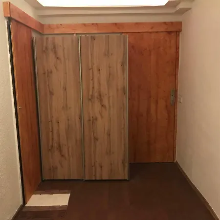 Tu Ferienzimmer In Stadtmitte *