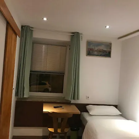 Tu Ferienzimmer In Stadtmitte 3* Ulm