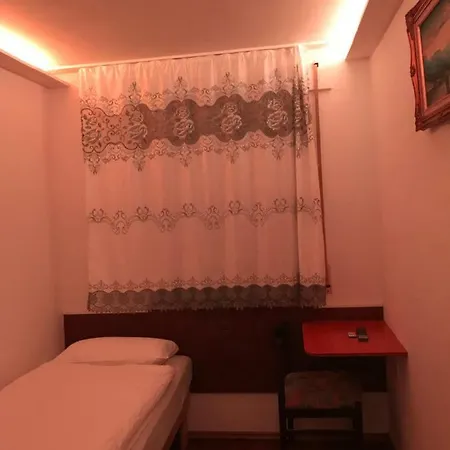 Tu Ferienzimmer In Stadtmitte Ulm