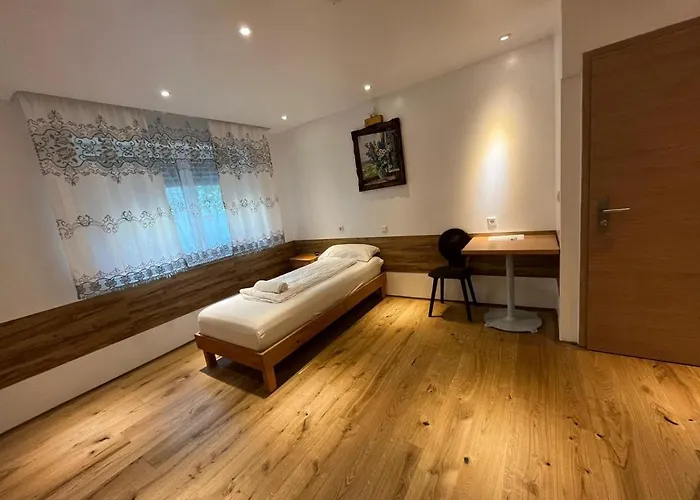 Tu Ferienzimmer In Stadtmitte Konukevi Ulm